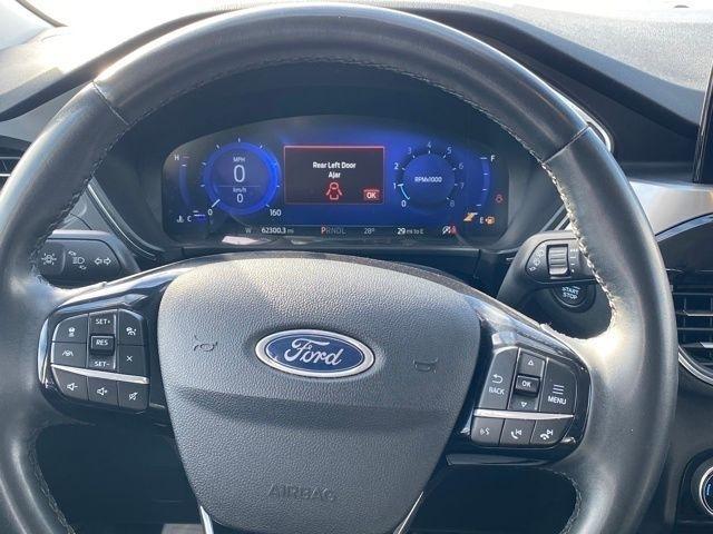 Ford Escape Titanium 4WD 2022
