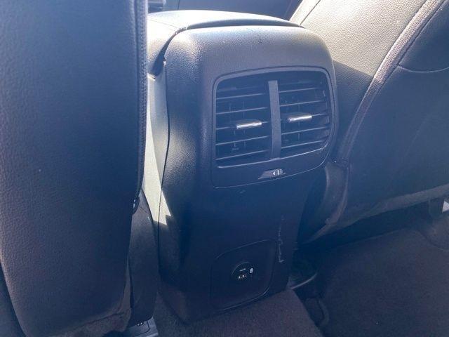 Ford Escape Titanium 4WD 2022