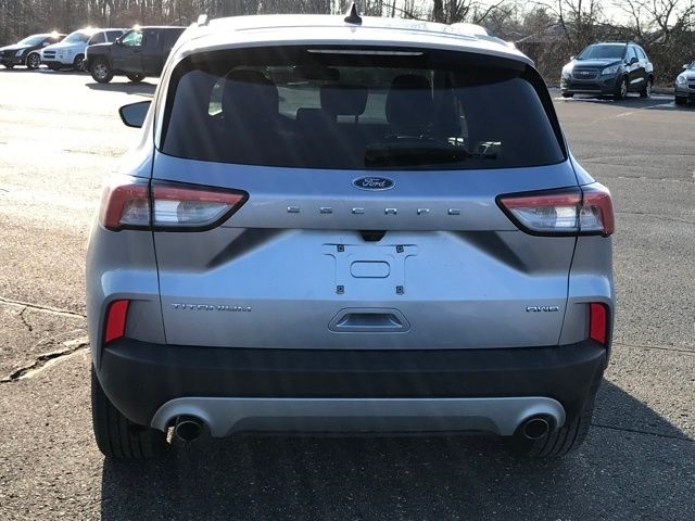Ford Escape Titanium 4WD 2022