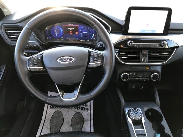 Ford Escape Titanium 4WD 2022