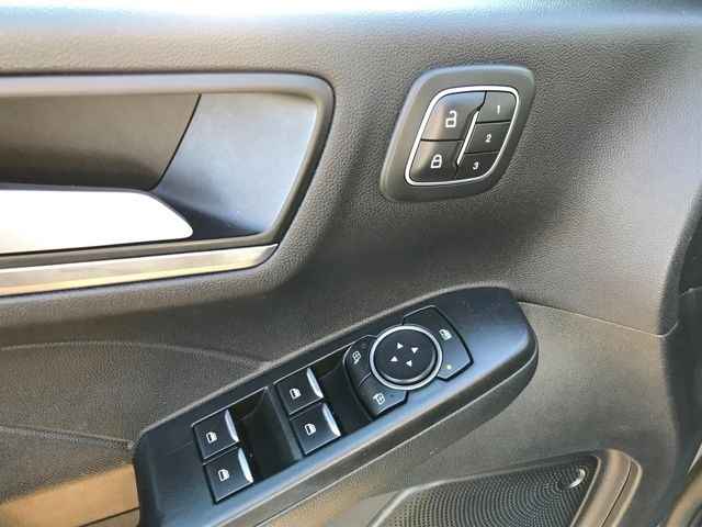 Ford Escape Titanium 4WD 2022