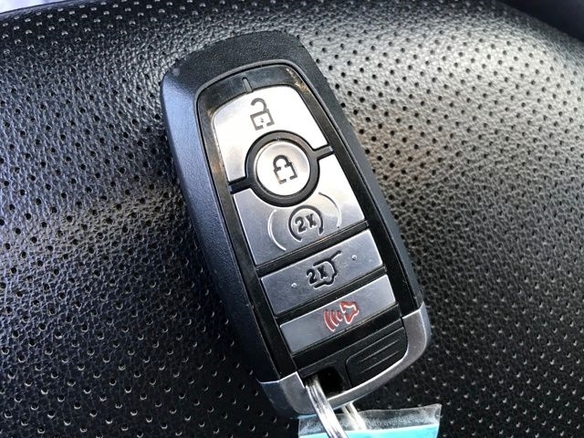 Ford Escape Titanium 4WD 2022