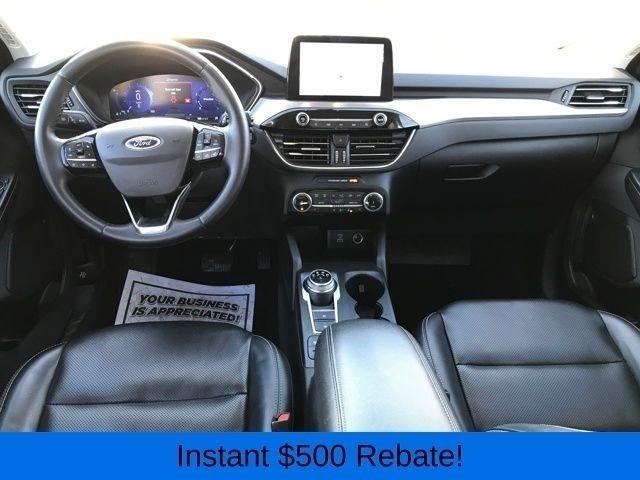 Ford Escape Titanium 4WD 2022