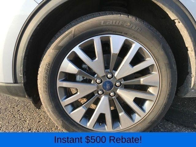 Ford Escape Titanium 4WD 2022