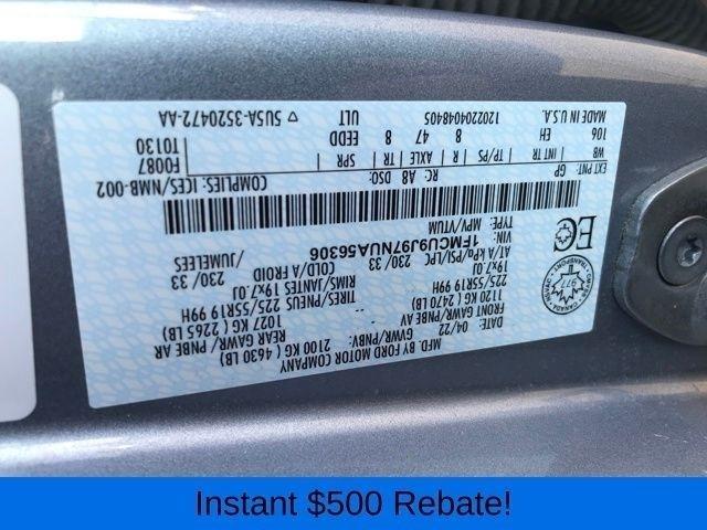 Ford Escape Titanium 4WD 2022