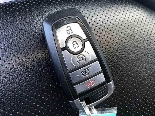 Ford Escape Titanium 4WD 2022