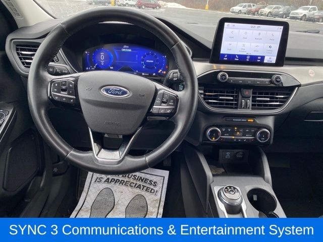 Ford Escape Titanium 4WD 2022