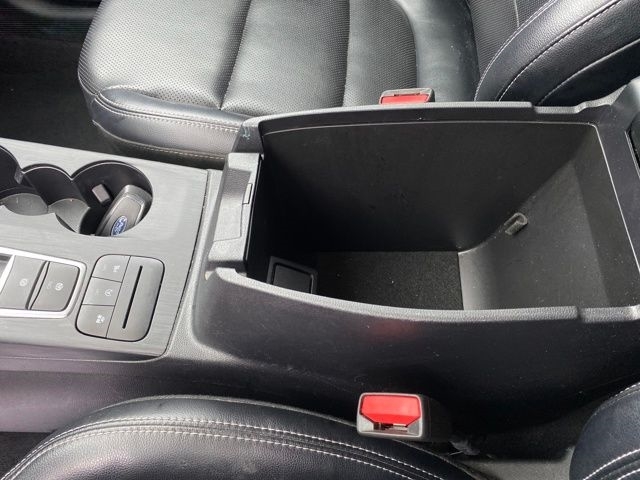 Ford Escape Titanium 4WD 2022