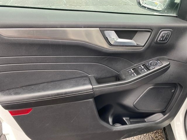 Ford Escape Titanium 4WD 2022