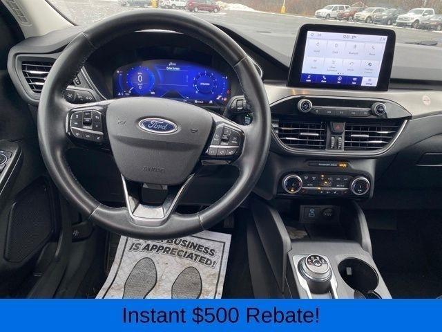 Ford Escape Titanium 4WD 2022