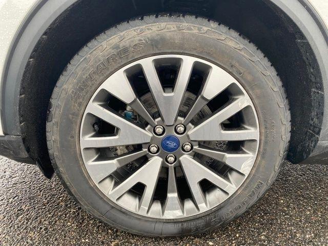 Ford Escape Titanium 4WD 2022