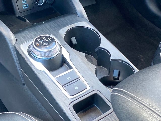 Ford Escape Platinum AWD 2023