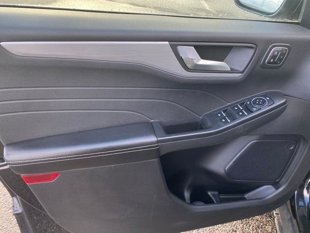 Ford Escape Platinum AWD 2023