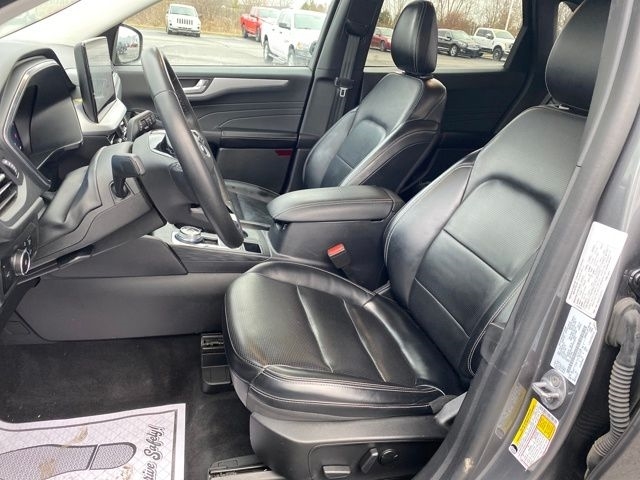 Ford Escape Platinum AWD 2023