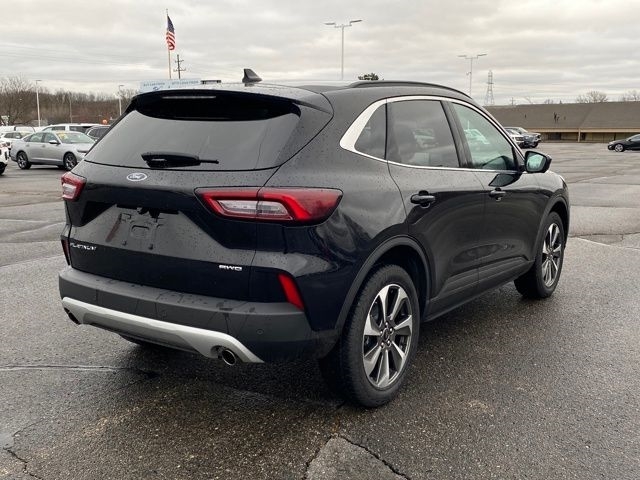 Ford Escape Platinum AWD 2023