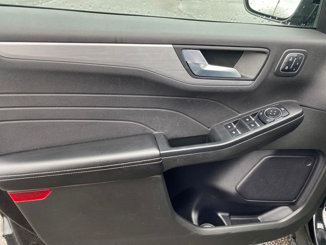 Ford Escape Platinum AWD 2023