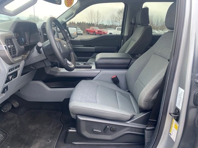 Ford F-150 XLT SuperCrew 4WD 2024