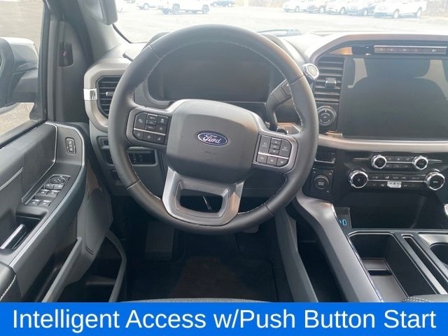 Ford F-150 XLT SuperCrew 4WD 2024