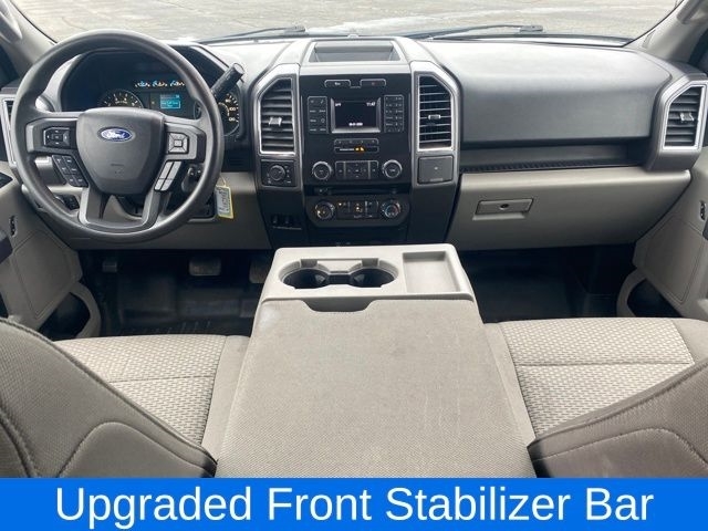 Ford F-150 XL SuperCrew 5.5-ft. Bed 4WD 2015