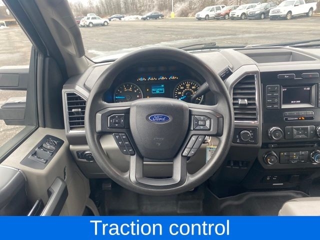 Ford F-150 XL SuperCrew 5.5-ft. Bed 4WD 2015
