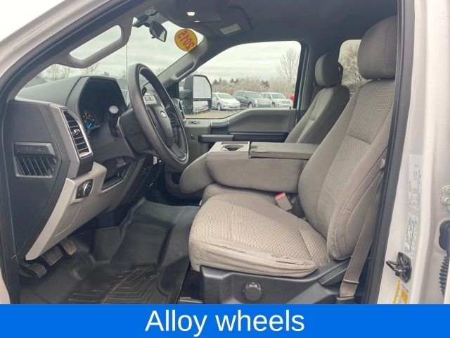 Ford F-150 XL SuperCrew 5.5-ft. Bed 4WD 2015