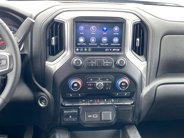 Chevrolet Silverado 1500 LT Trail Boss Crew Cab 4WD 2021