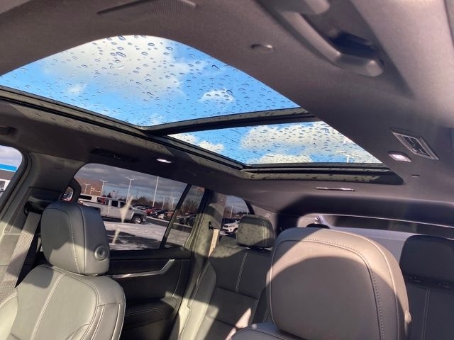 GMC Acadia Elevation 2024