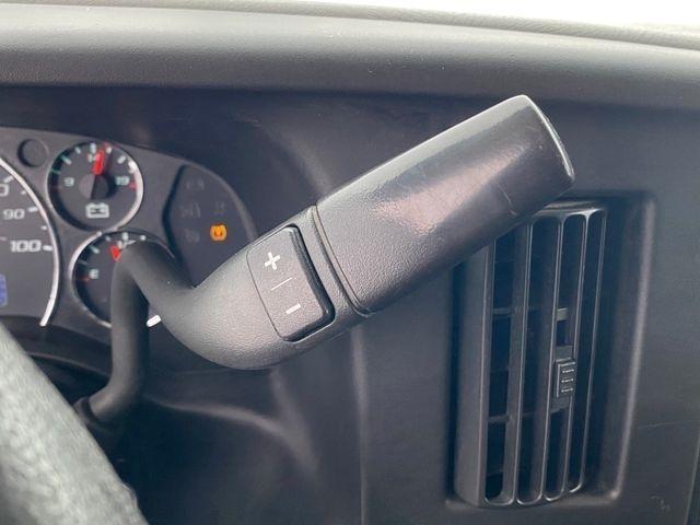 GMC Savana G2500 Cargo 2012