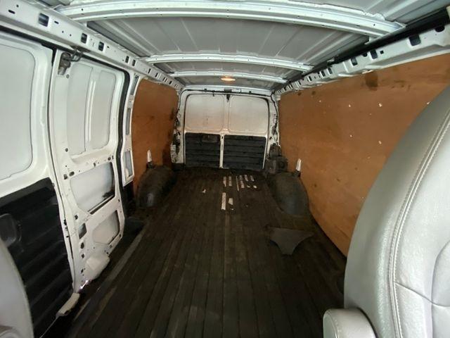 GMC Savana G2500 Cargo 2012