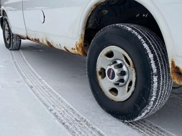 GMC Savana G2500 Cargo 2012