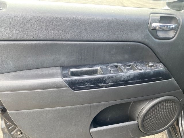 Jeep Compass Sport FWD 2011