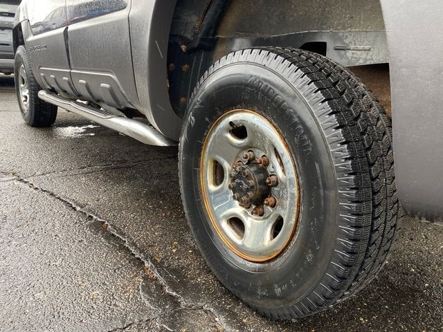 Chevrolet Avalanche 2500 4WD 2005