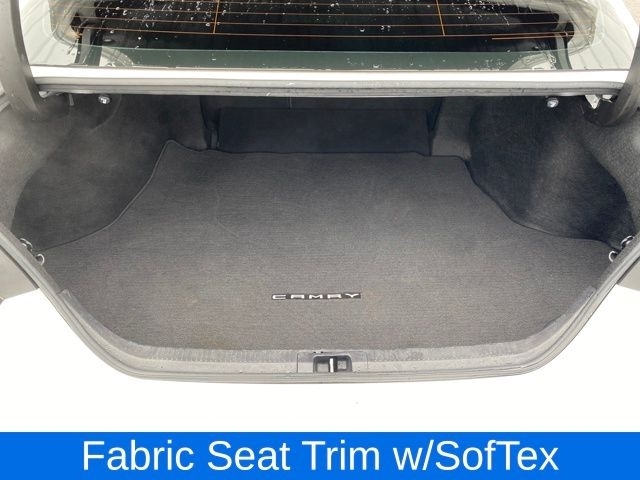 Toyota Camry Hybrid XLE 2019