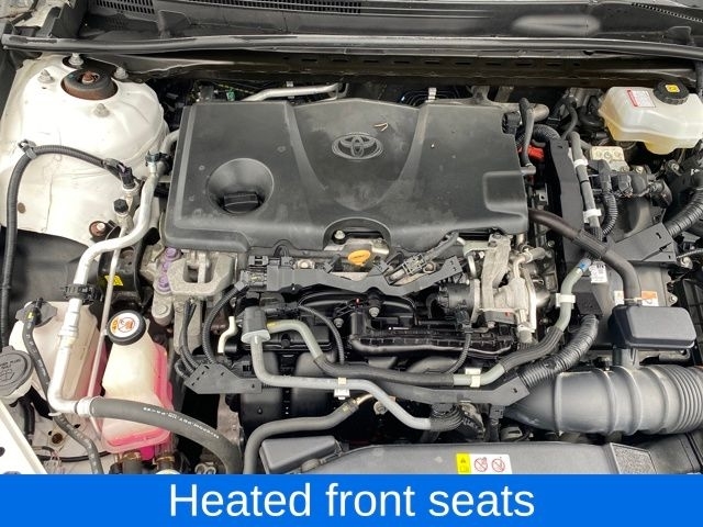 Toyota Camry Hybrid XLE 2019