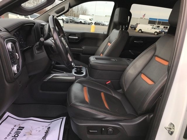 GMC Sierra 1500 AT4 Crew Cab Long Box 4WD 2020