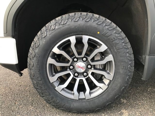 GMC Sierra 1500 AT4 Crew Cab Long Box 4WD 2020