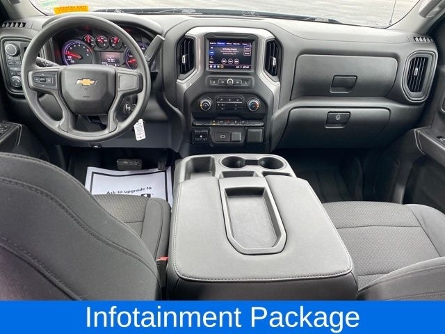 Chevrolet Silverado 1500 Custom Crew Cab Long Box 4WD 2020