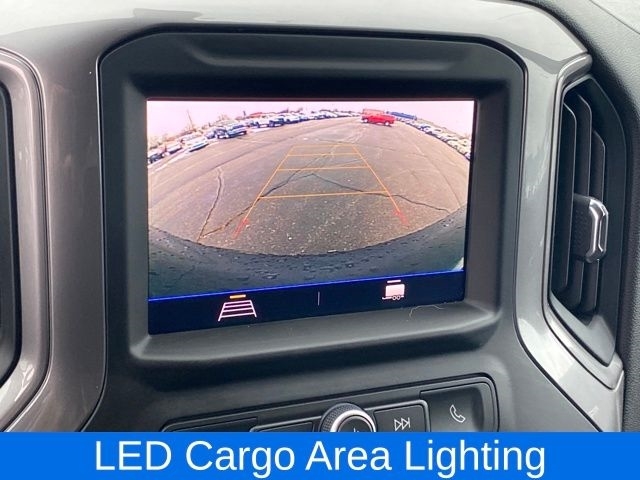 Chevrolet Silverado 1500 Custom Crew Cab Long Box 4WD 2020