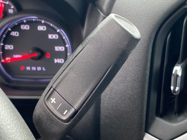 Chevrolet Silverado 1500 Custom Crew Cab Long Box 4WD 2020