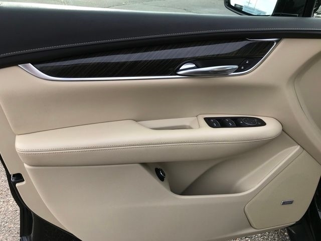 Cadillac XT5 Base AWD 2019