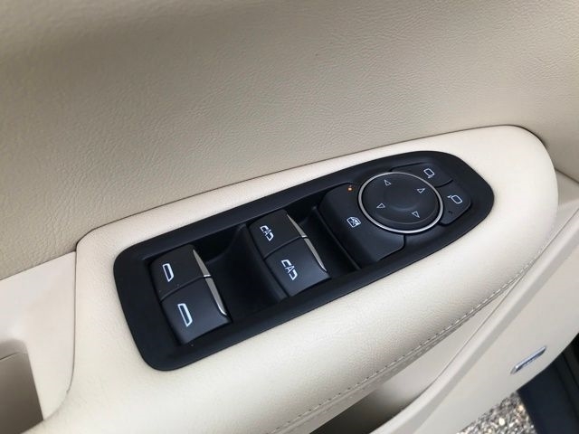 Cadillac XT5 Base AWD 2019