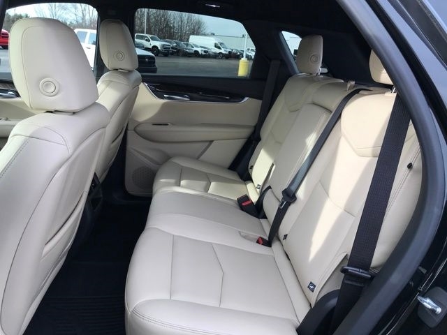 Cadillac XT5 Base AWD 2019