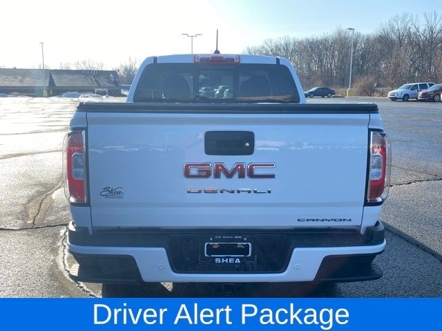 GMC Canyon Denali Crew Cab Long Box 4WD 2022