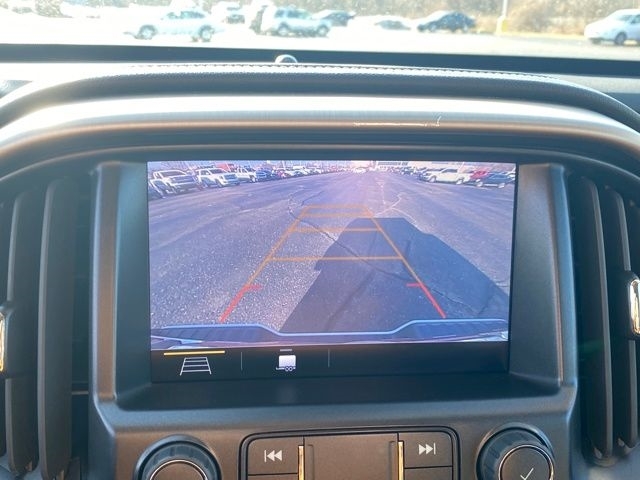 GMC Canyon Denali Crew Cab Long Box 4WD 2022