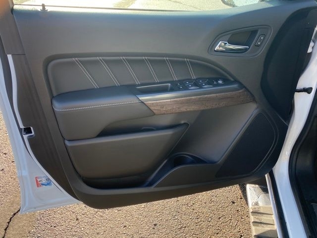 GMC Canyon Denali Crew Cab Long Box 4WD 2022