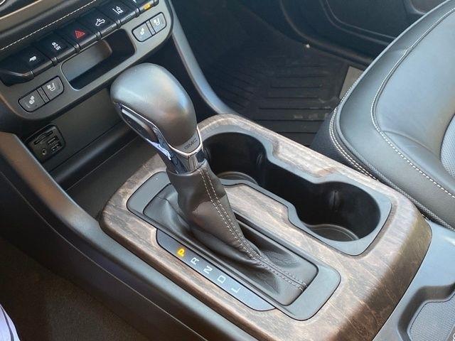 GMC Canyon Denali Crew Cab Long Box 4WD 2022