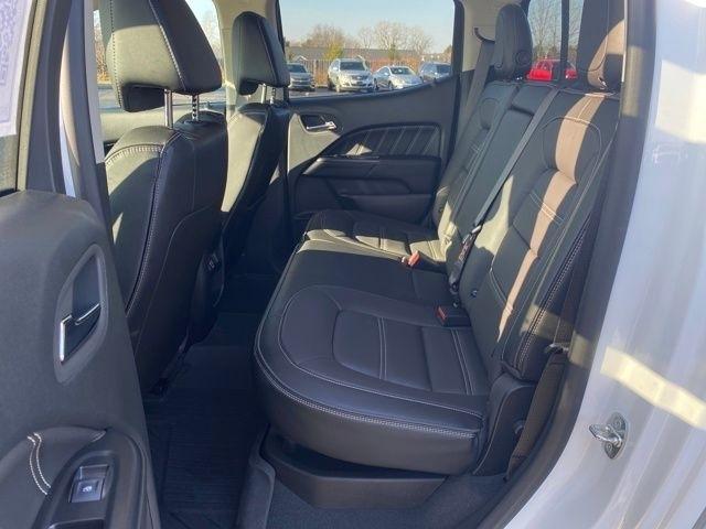 GMC Canyon Denali Crew Cab Long Box 4WD 2022