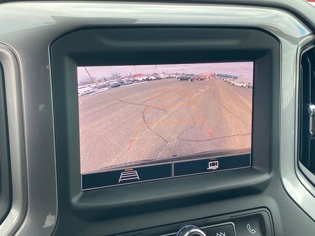 Chevrolet Silverado 1500 Trail Boss Custom Crew Cab 4WD 2022