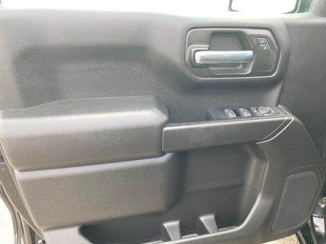 Chevrolet Silverado 1500 Trail Boss Custom Crew Cab 4WD 2022