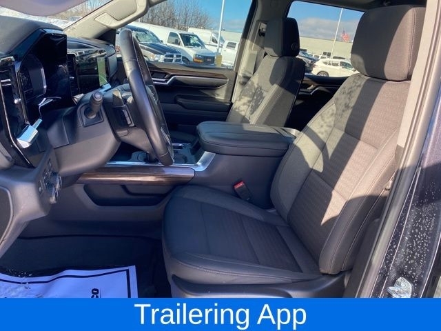 Chevrolet Silverado 1500 Trail Boss LT Crew Cab 4WD 2023